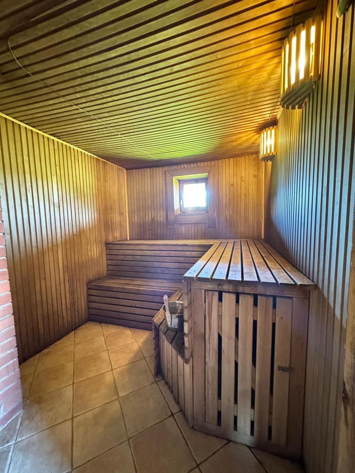 Hotel Vonadzini Stāmeriena Zewnętrze zdjęcie