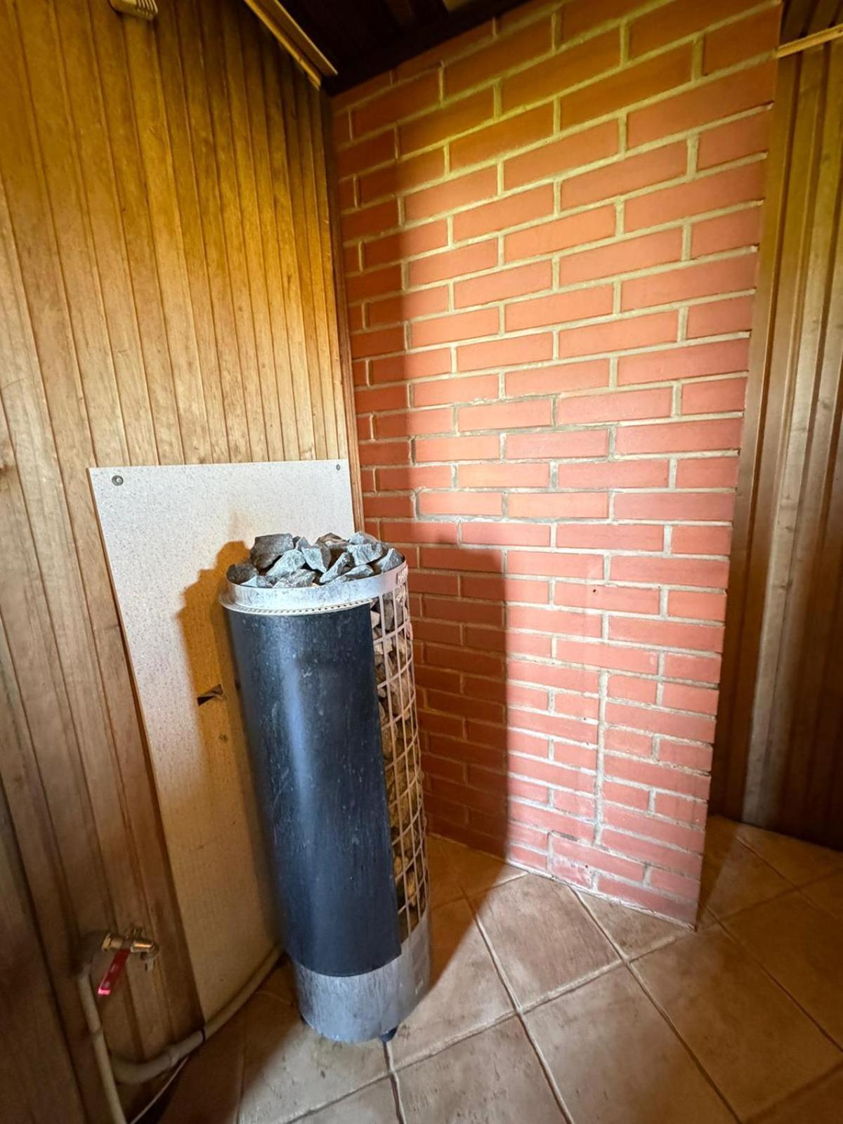 Hotel Vonadzini Stāmeriena Zewnętrze zdjęcie