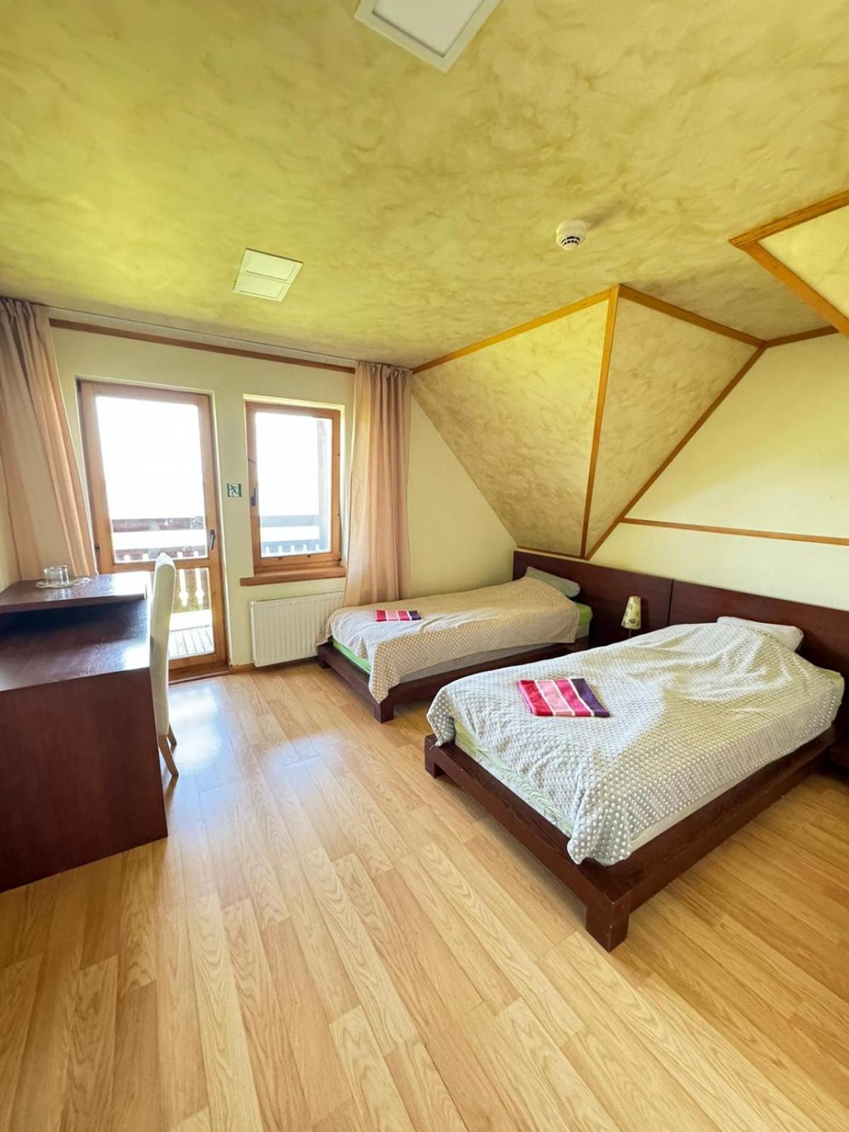 Hotel Vonadzini Stāmeriena Zewnętrze zdjęcie