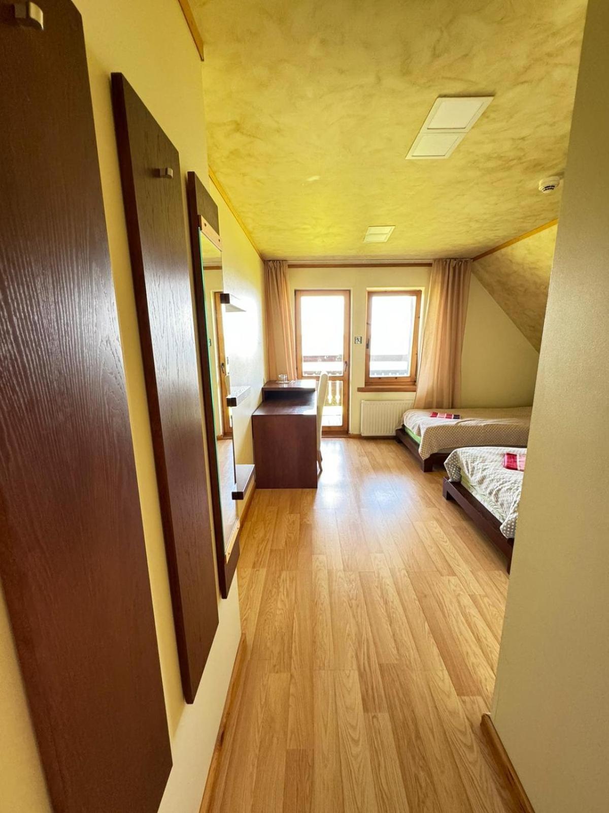 Hotel Vonadzini Stāmeriena Zewnętrze zdjęcie