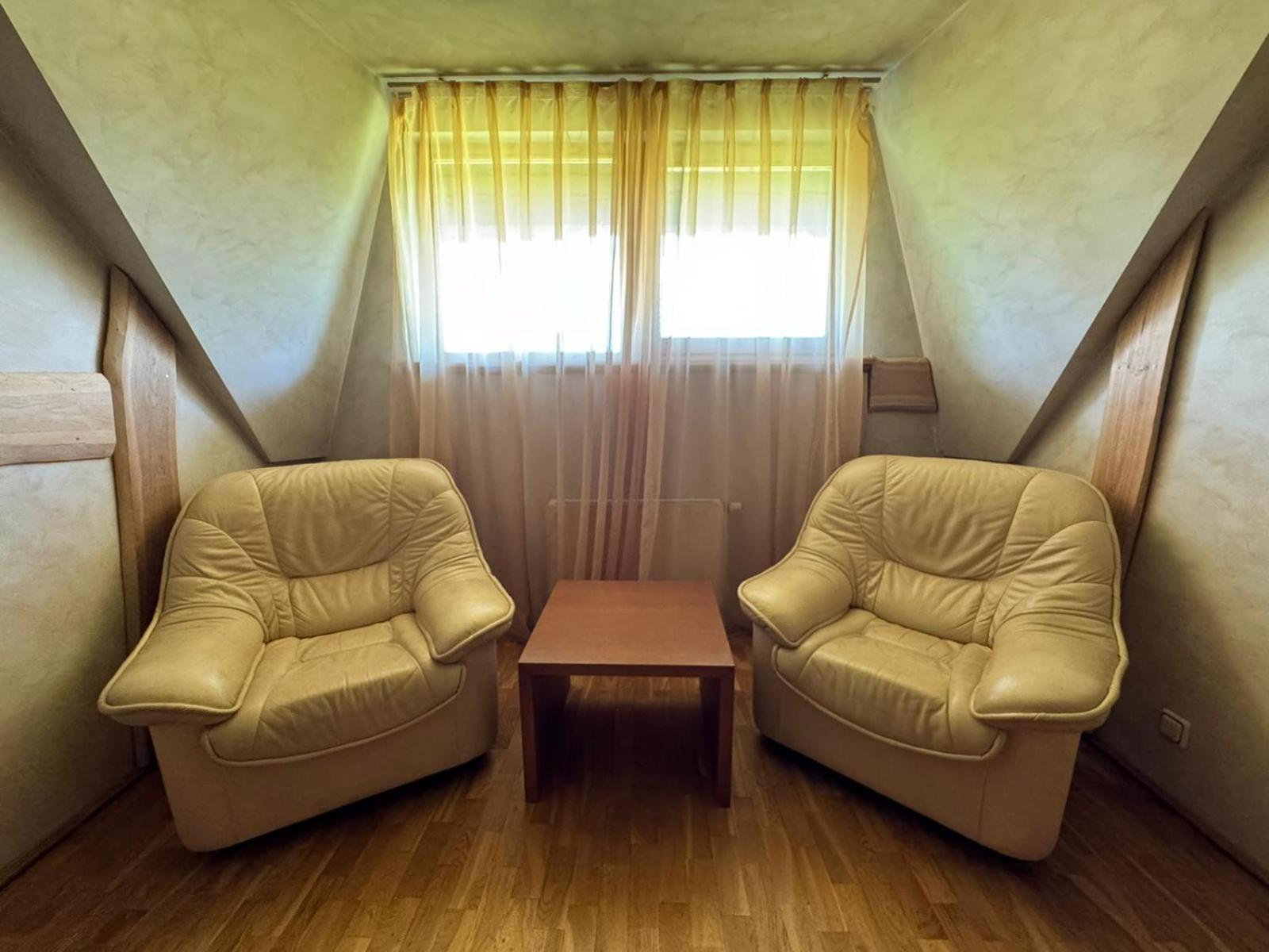 Hotel Vonadzini Stāmeriena Zewnętrze zdjęcie