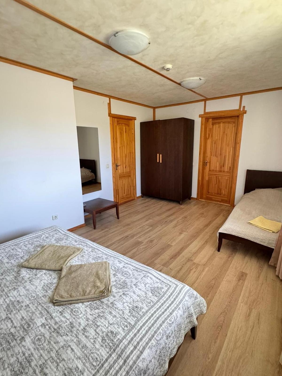 Hotel Vonadzini Stāmeriena Zewnętrze zdjęcie