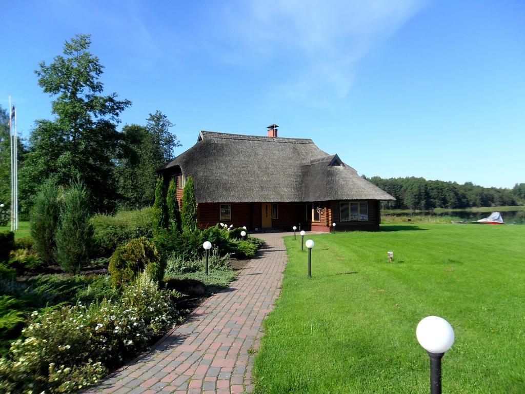 Hotel Vonadzini Stāmeriena Zewnętrze zdjęcie