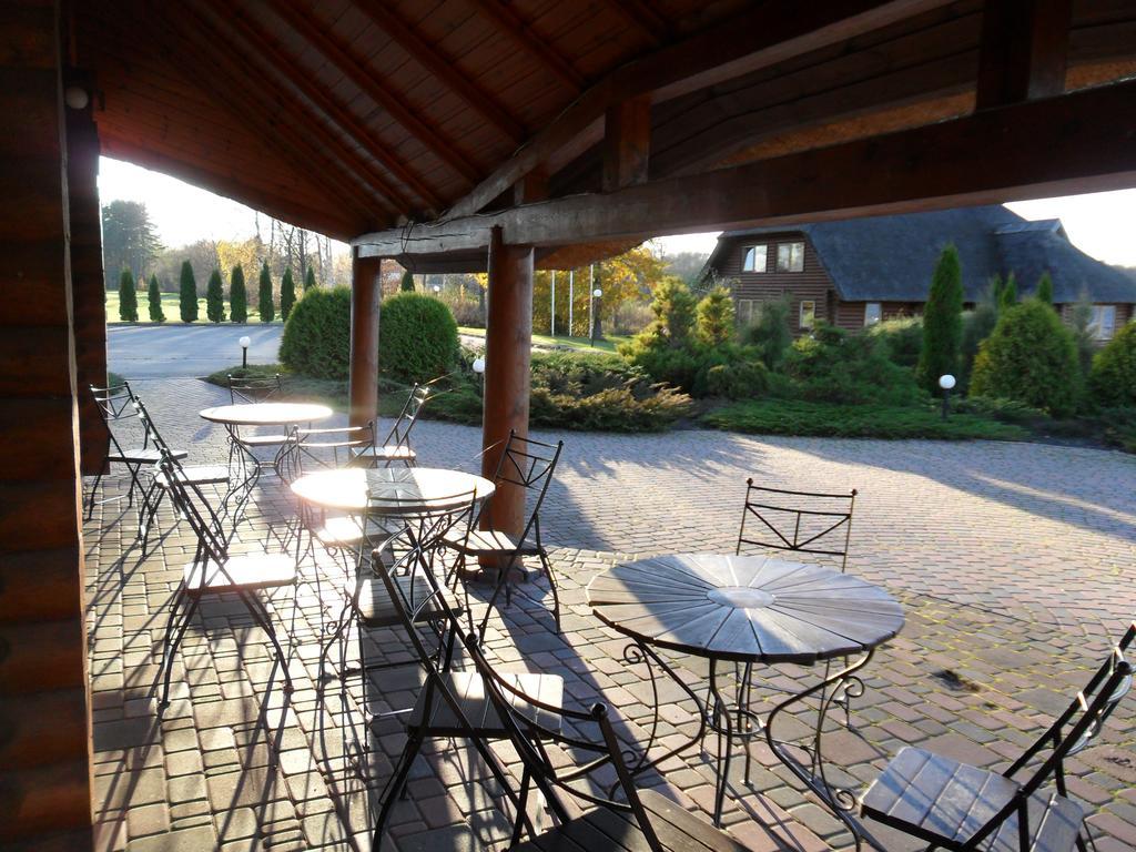 Hotel Vonadzini Stāmeriena Zewnętrze zdjęcie
