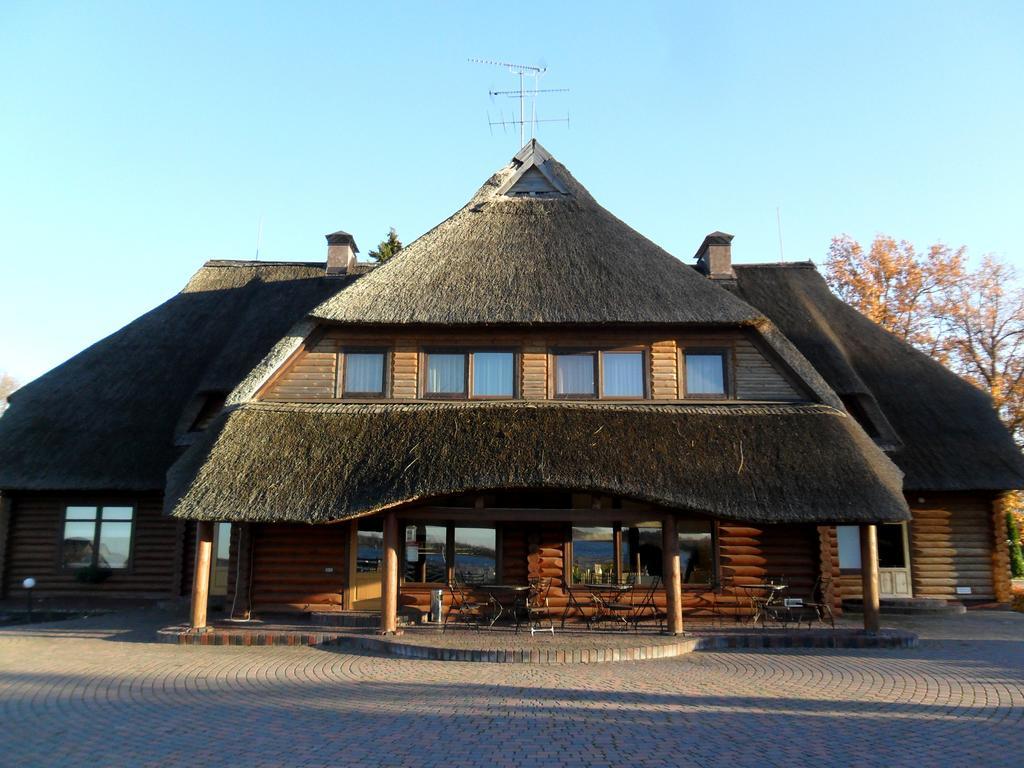 Hotel Vonadzini Stāmeriena Zewnętrze zdjęcie
