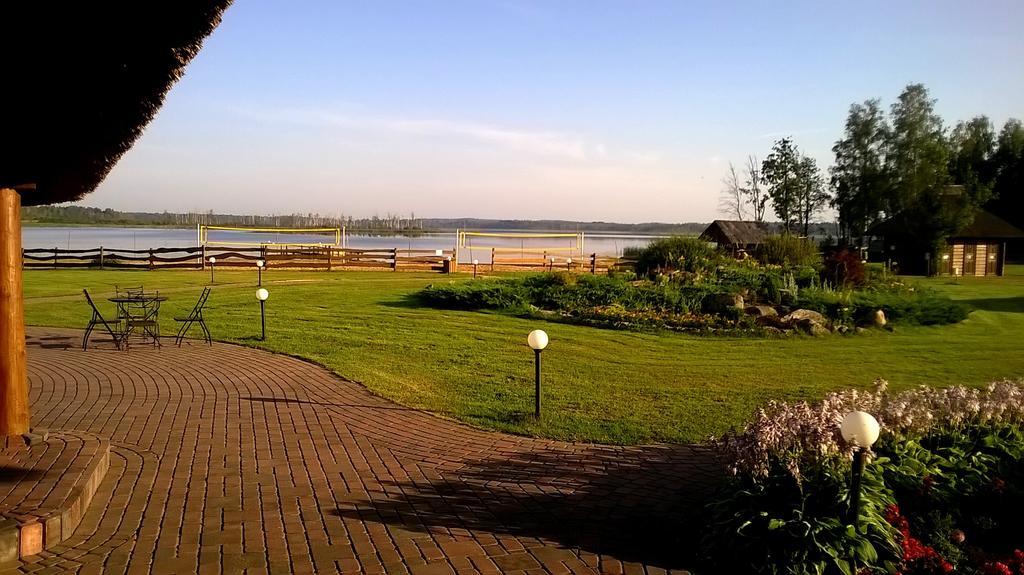 Hotel Vonadzini Stāmeriena Zewnętrze zdjęcie